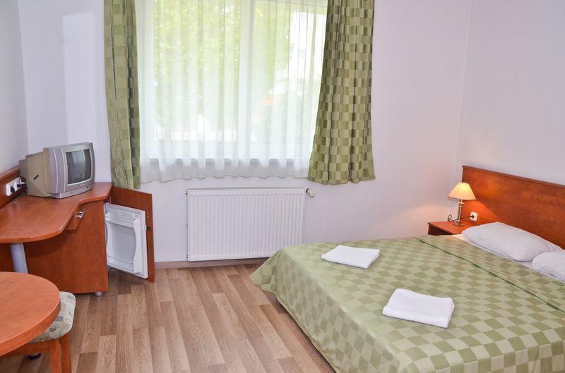 Hotel Kristaly Hajdúszoboszló Extérieur photo